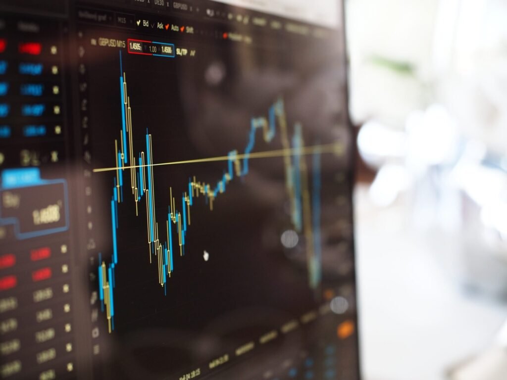 Tendências do Mercado Editorial Brasileiro em 2026: O que os Dados Revelam